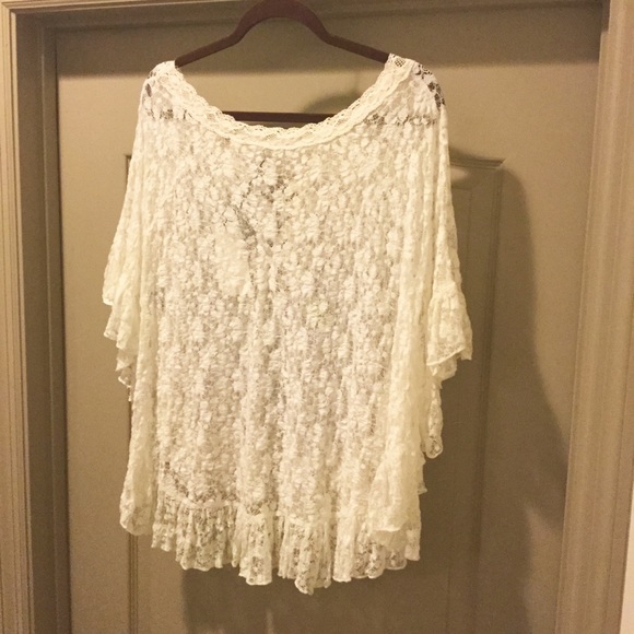 New! Stunning Boutique Lace Throw Top - Picture 3 of 8